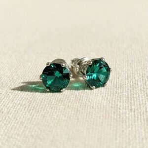 90s Vintage Emerald Green Studs made w/ Swarovski Crystal Elements S925 Overlay